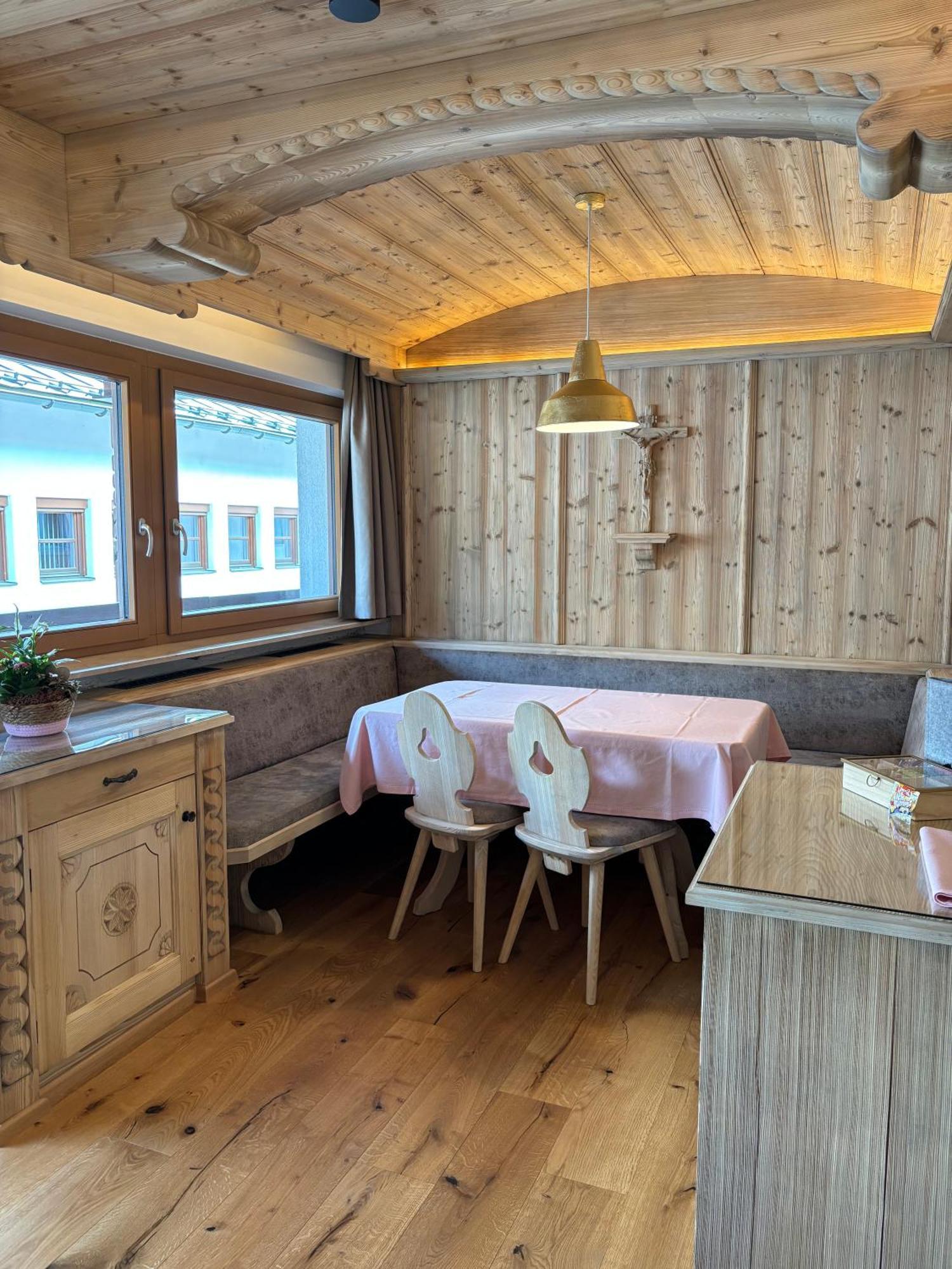 Appartement Rosa Sankt Johann in Tirol Rum bild